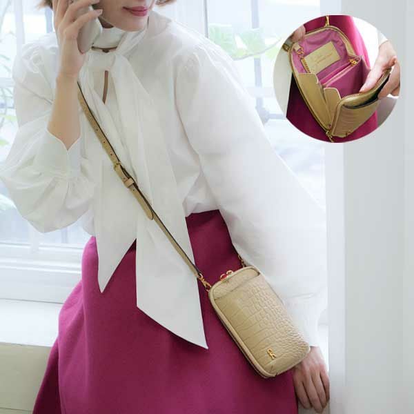 美品 ジャーダ ロベルタディカメリーノ ☆ レザー ミニ ショルダーバッグ スマホポシェット/スマホショルダー | ジャーダ・ロベルタディ